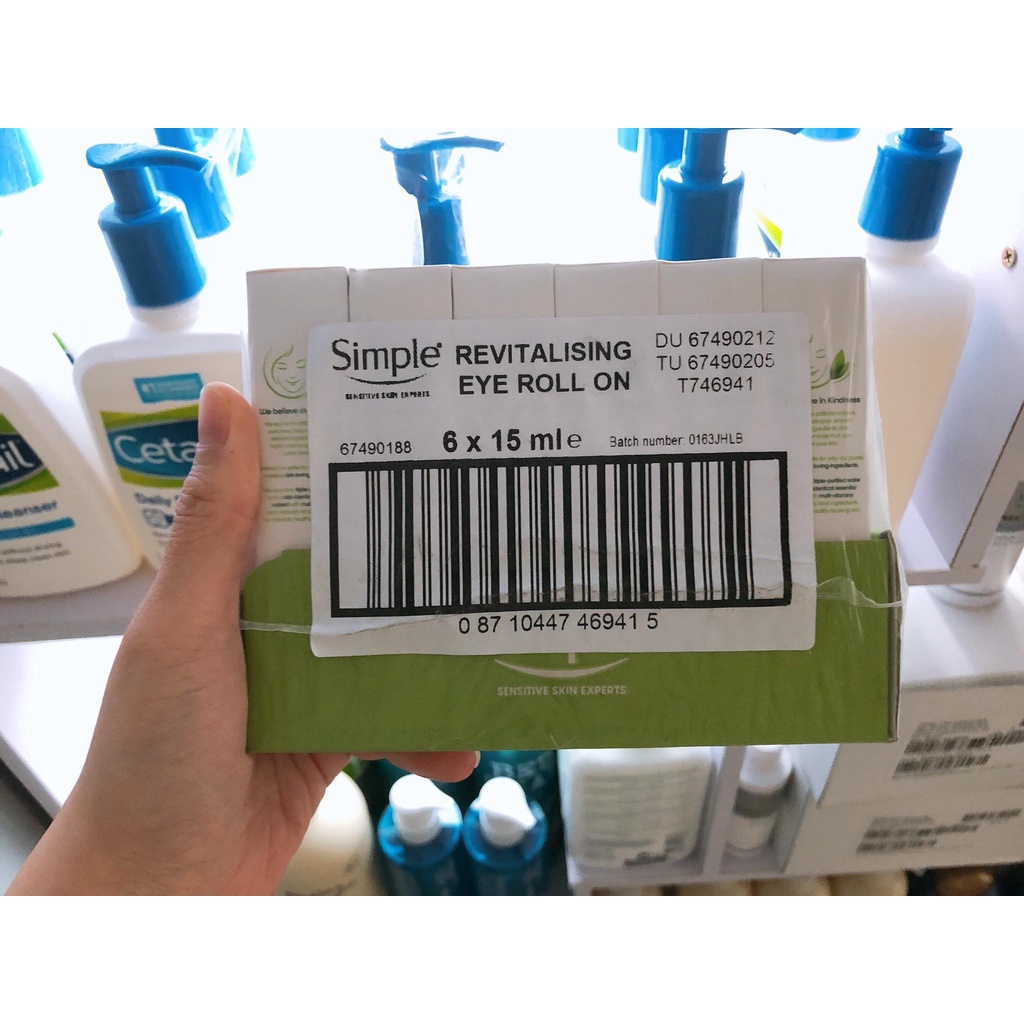 Lăn dưỡng mắt Simple 15ml