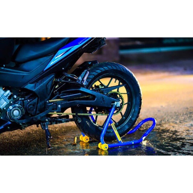 Bẫy nâng xe máy - chân chống nâng xe máy
