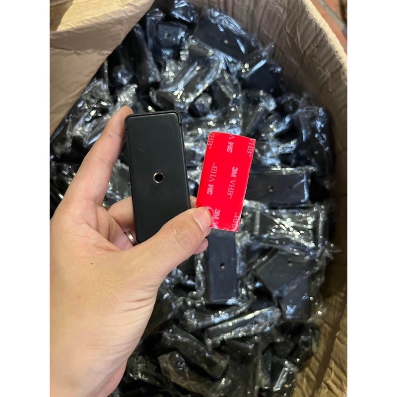 Kẹp điện thoại xe máy , kèm băng keo 3M bám dính chắc chắn bền bỉ