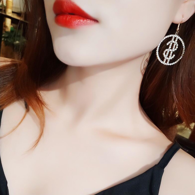 Khuyên tai nữ hình tiền đô la phong cách thời trang độc đáo