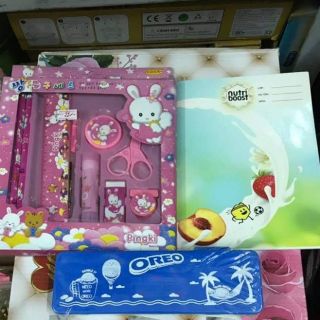 Combo Bộ dụng cụ học tập ( kèm 1 cuốn vở, 1 hộp bút)
