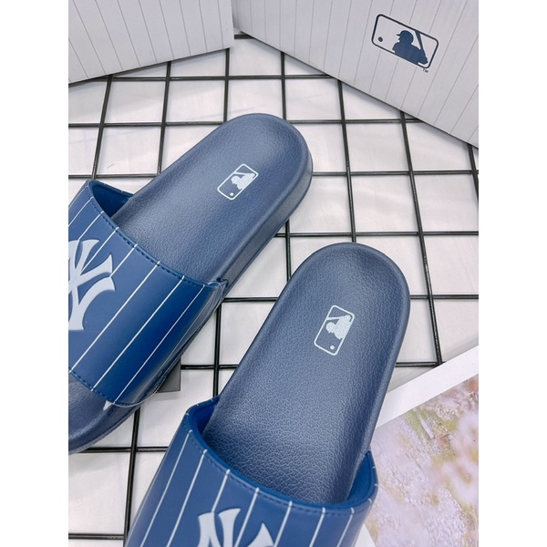 [CHÍNH HÃNG] DÉP  MLB NỘI ĐỊA HÀN SỌC XANH NAVY MLB NỘI ĐỊA HÀN - MLB CHÍNH HÃNG UNISEX NAM NỮ (HÀNG CÓ SẴN) - CÓ BILL M