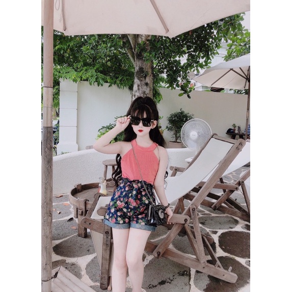 Sét cổ yếm quần jean hoa