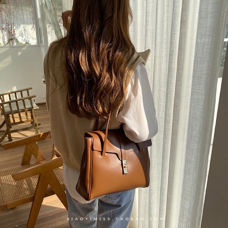 Túi nâu nắp cài khuy