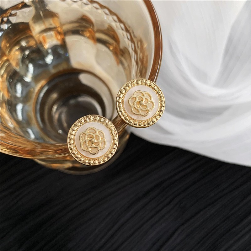 Khuyên tai kẹp không bấm lỗ chốt cố định K139 bằng hợp kim mạ vàng hình tròn bông hoa dáng ngắn Leous Accessories