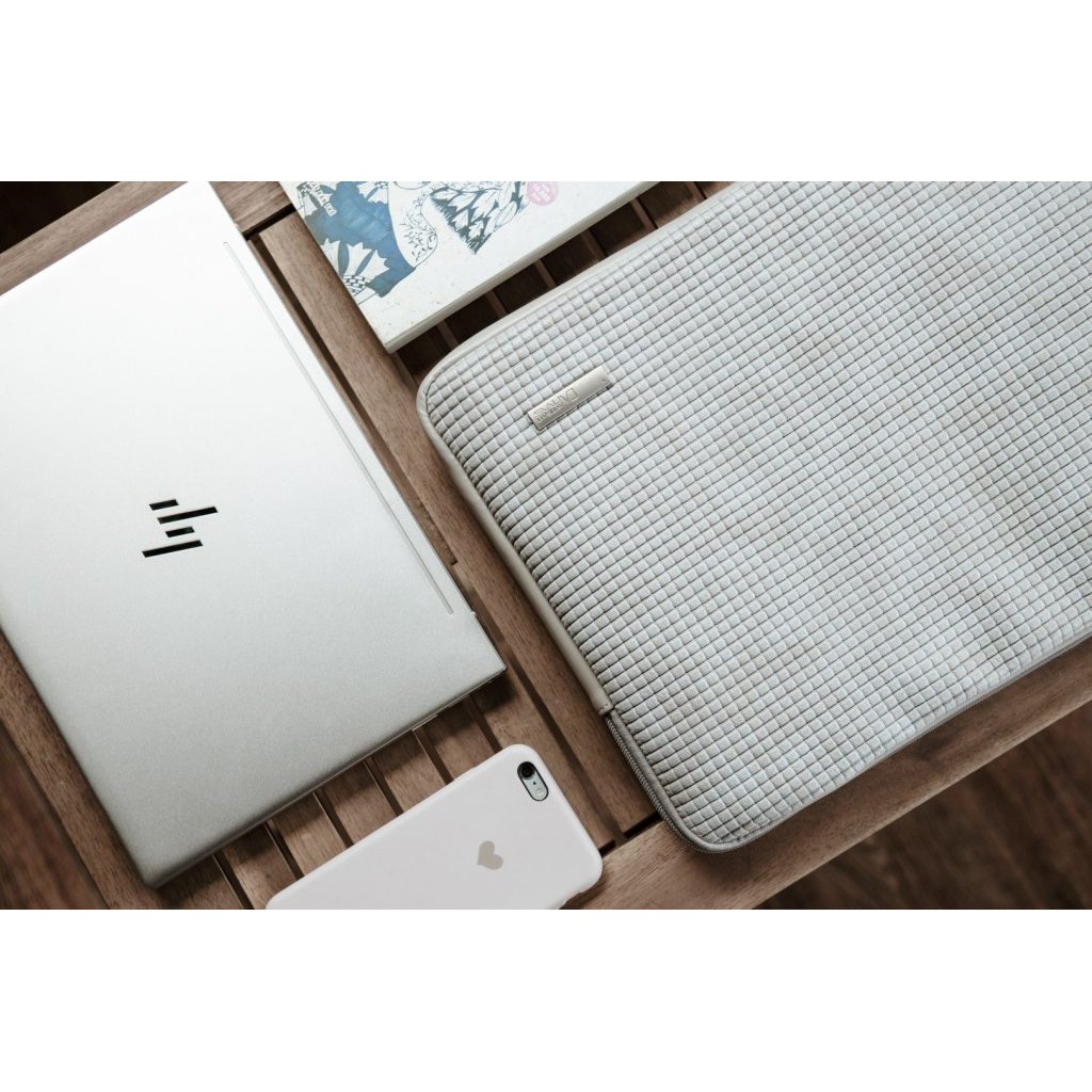 Túi chống sốc laptop Canvas Artisan - Lux 3 - Da dập nổi