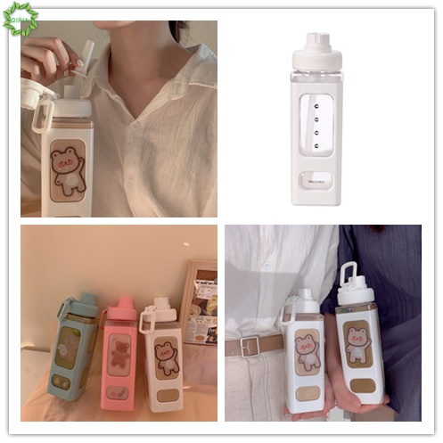 Bình đựng nước hình vuông sức chứa 700ML kèm ống hút và miếng dán họa tiết gấu dễ thương