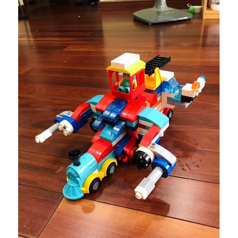 Lego Duplo 195 chi tiết lắp ghép người máy biến hình, ô tô, máy bay. Giúp bé rèn luyện tư duy và trí thông minh ơi
