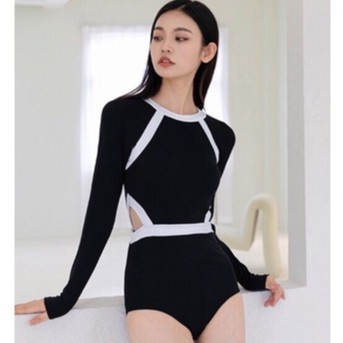 Bikini Đồ bơi liền mảnh có tay khoét eo màu đen viền trắng cá tính