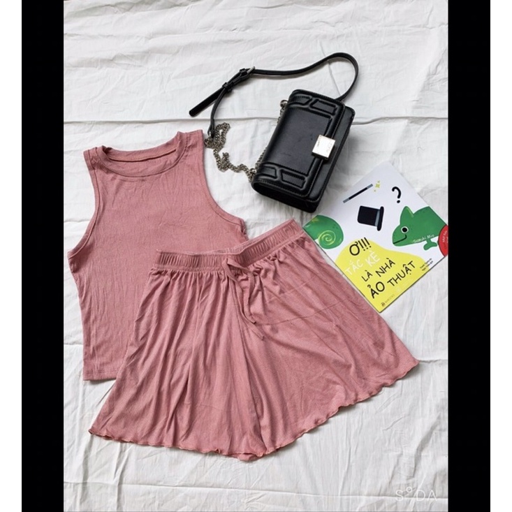 Đồ bộ đùi sát nách tăm áo croptop quần đùi dáng xòe nhẹ kiểu dáng trẻ trung nữ tính ,freesize