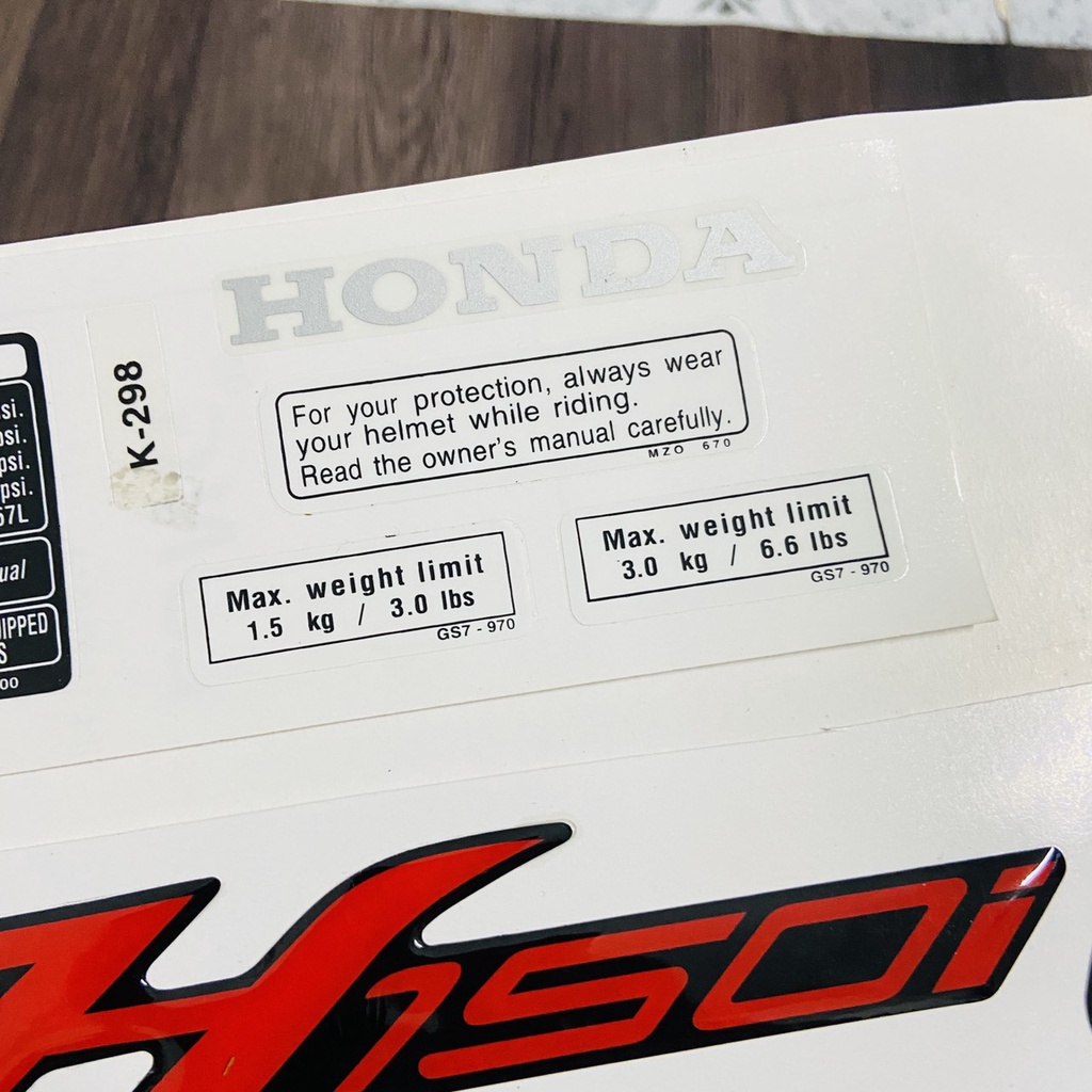 Bộ tem logo SH kèm tem thông số dán trang trí các đời xe Honda SH 2008, 2009, 2010 ( Hàng linh kiện )