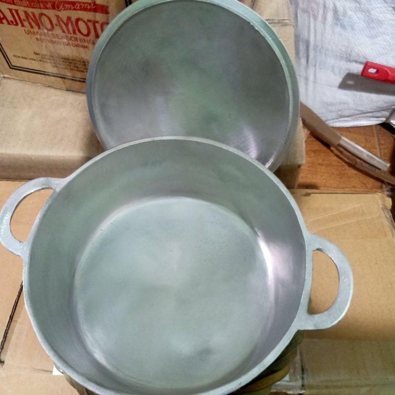 Nồi gang đúc bằng thủ công mỹ nghệ đường kính 23cm đã được mài bóng