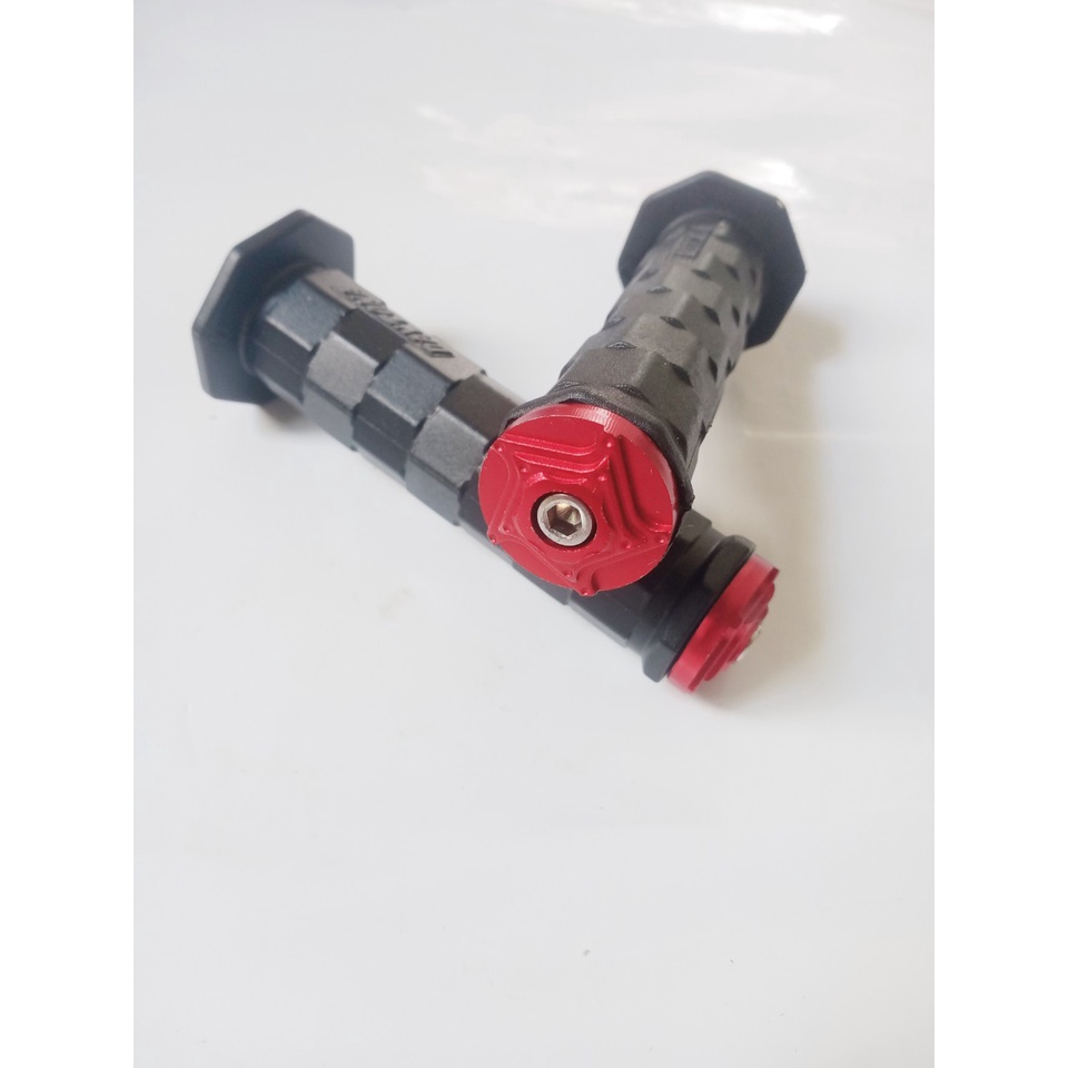 Bao tay Daytona kèm gù nhôm salaya đủ màu.giá 1 cặp.