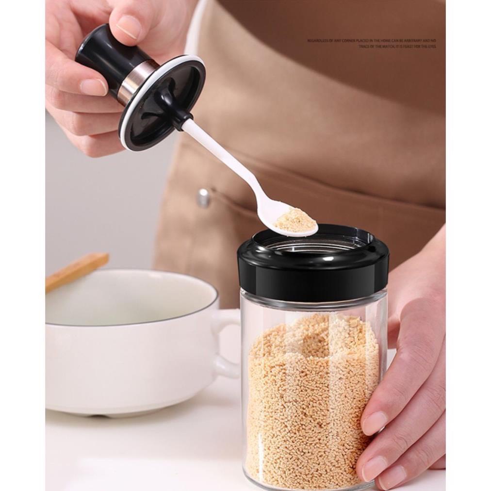 Hũ Đựng Gia Vị Bằng Thủy Tinh Kèm Muỗng Tiện Lợi