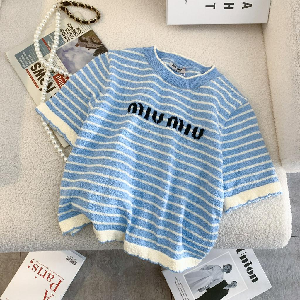 Mium * IU 2023 Áo Thun Cổ Sọc Mới Trong COTTON