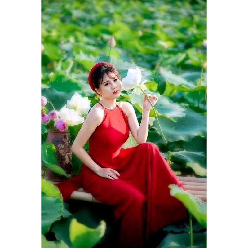 Áo dài yếm chụp ảnh sen_