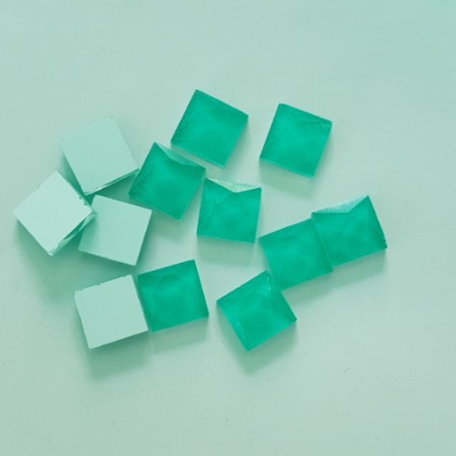 Đá vuông 10mm xanh 6 ( gói 50 viên)