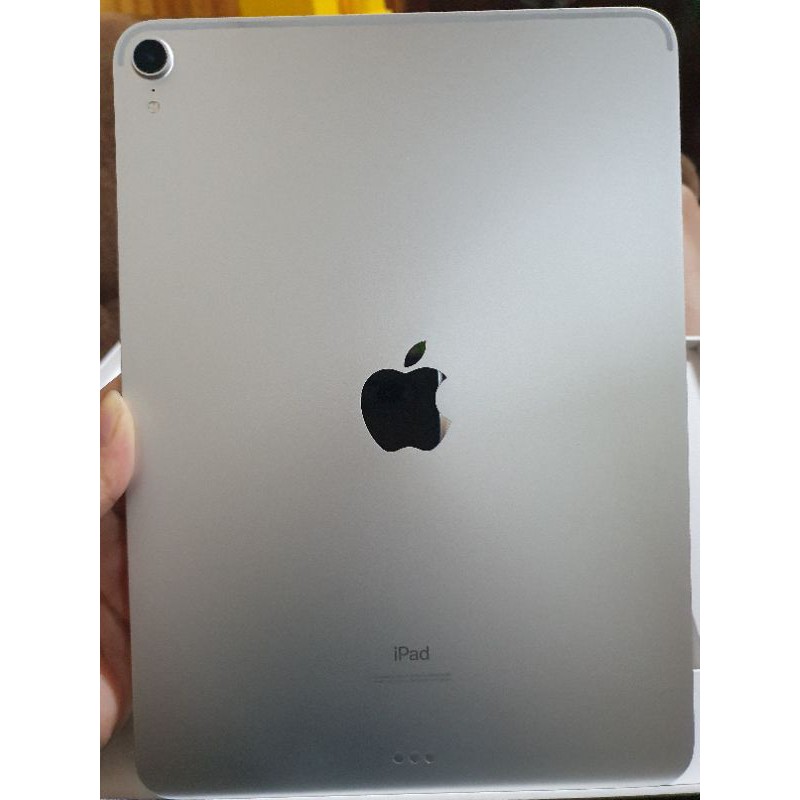 MÁY TÍNH BẢNG IPAD PRO 11 wifi 64gb sivel-like new | BigBuy360 - bigbuy360.vn