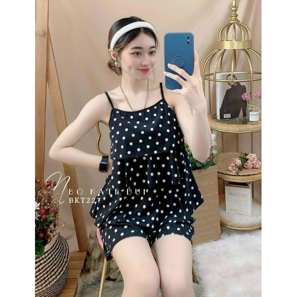 Bộ quần đùi áo dây tầng chấm bi đep mát