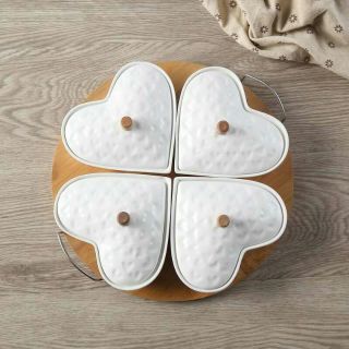 Khay mứt sứ trái tim