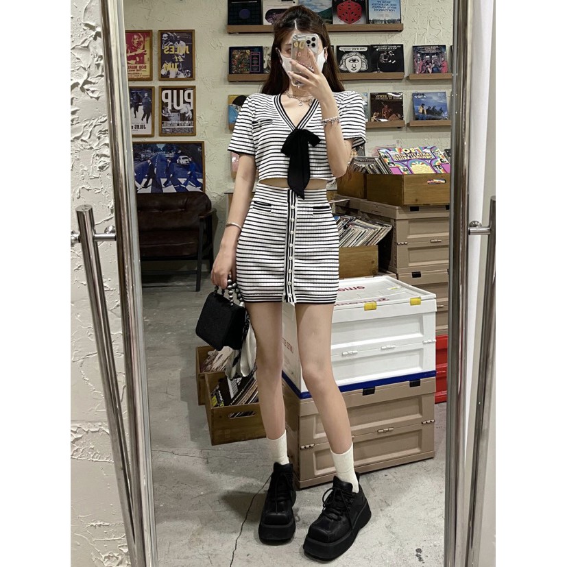 Bộ Áo Dệt Kim Họa Tiết Kẻ Sọc + Chân Váy Thời Trang Cho Nữ | BigBuy360 - bigbuy360.vn