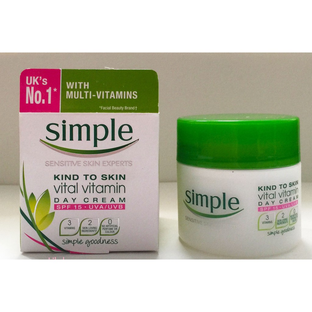 Kem Dưỡng Da Ban Ngày Simple Kind To Skin Vital Vitamin Day Cream SPF15