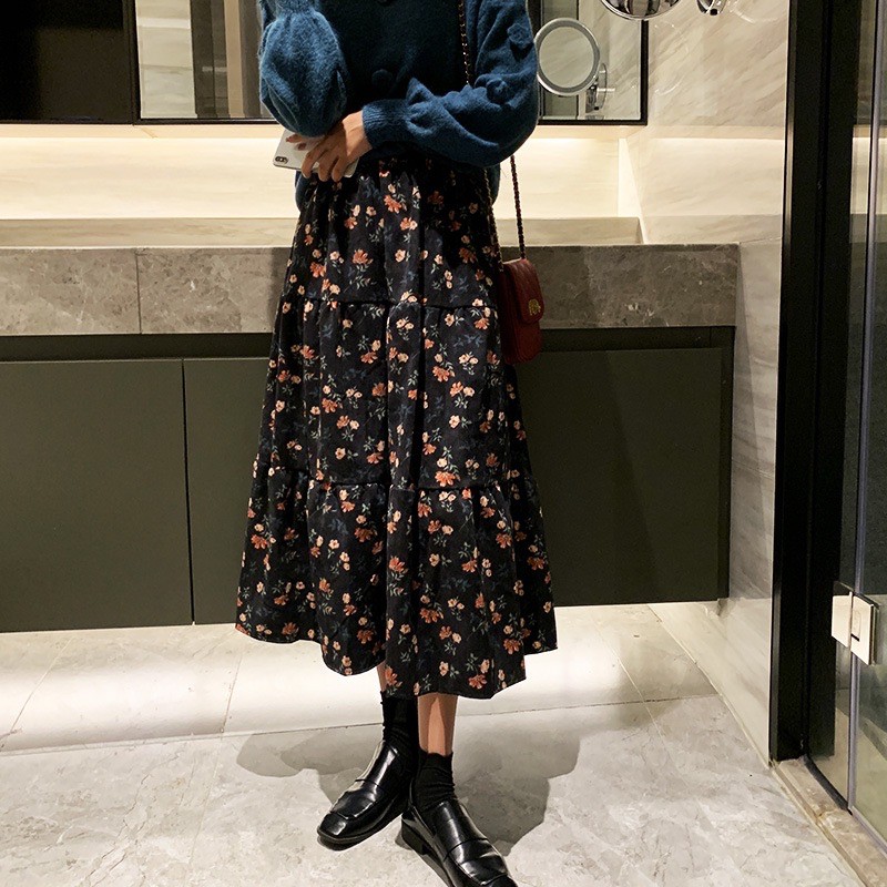 Chân Váy Dài Nữ Hoạ Tiết Hoa Hồng Xanh Đen Cạp Cao Chất Gân Tăm Ullzang | BigBuy360 - bigbuy360.vn