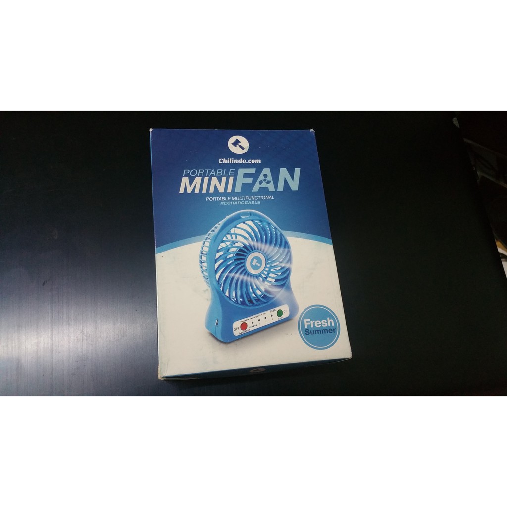 Quạt mini dùng pin