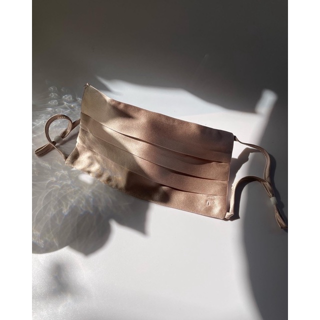 Khẩu Trang Vải Lụa Tơ Tằm Cao Cấp - Mulberry Silk - 30 momme - 6A Grade