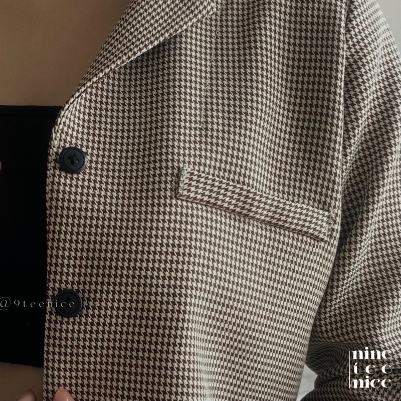 Set Croptop Blazer hoạ tiết Houndstooth + chân váy xẻ có quần - @9teenice