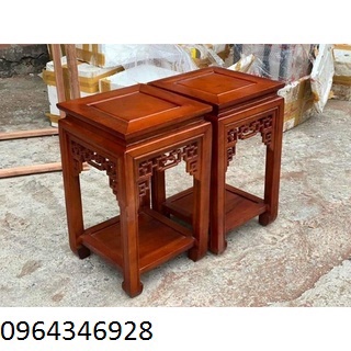 Đôn vuông gỗ lim. kích thước mặt vuông cao 30cm, cao 50cm