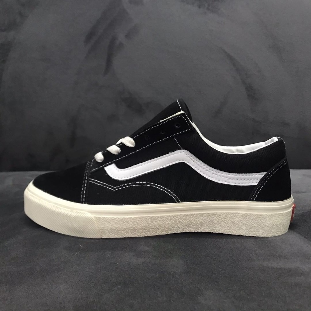 Giày Vans Nam Nữ Đế Bằng Cổ Thấp, Vans Vault Old Skool Đen Kẻ Trắng Mũi Nỉ