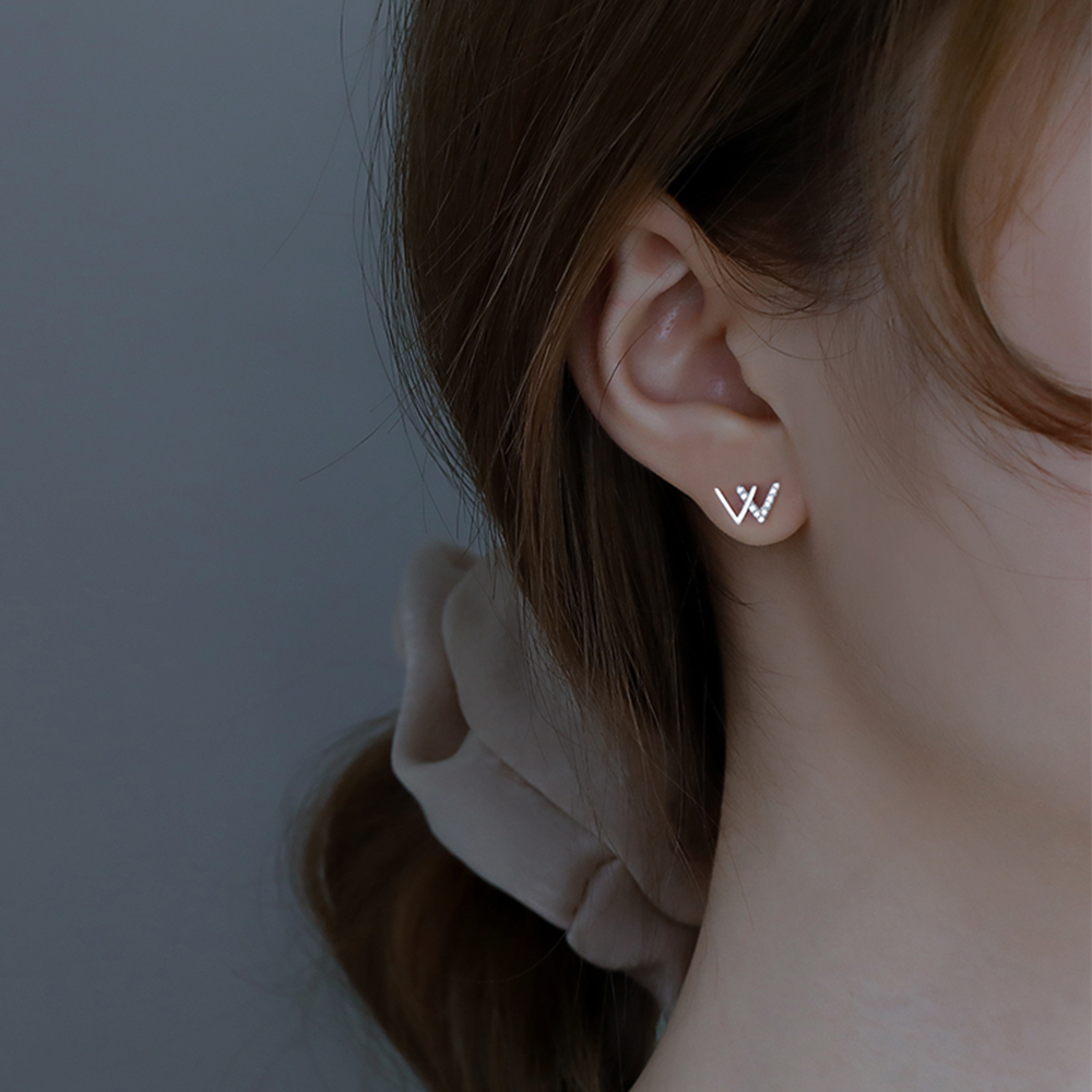 Cặp Bông Tai Chữ W Thời Trang Nữ