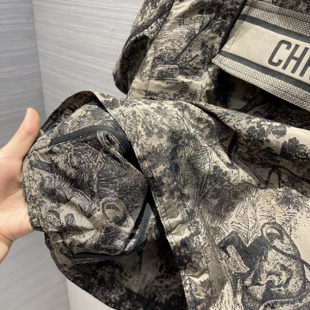 Áo khoác ngắn tay có mũ thời trang cao cấp Christian Dior CD