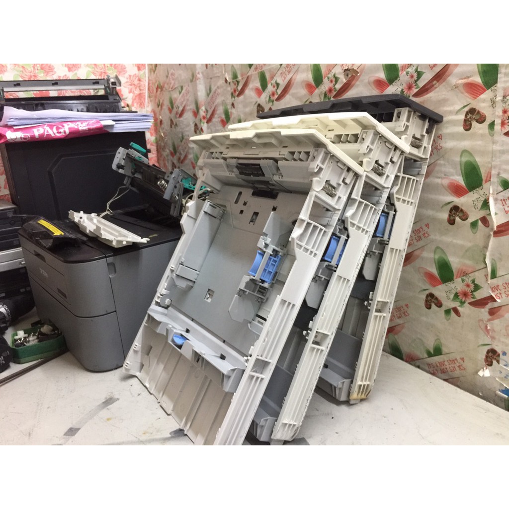 Khay giấy hp 1320