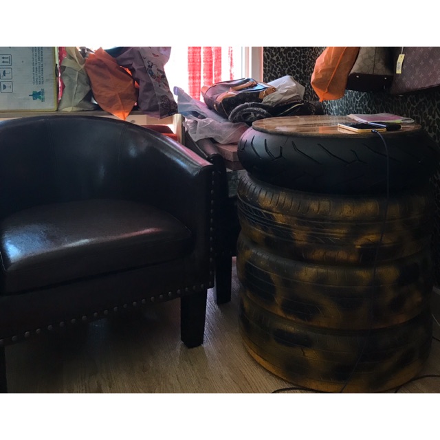 2 ghế bành xuất khẩu kèm bàn bánh xe mặt gỗ ( đã bán )