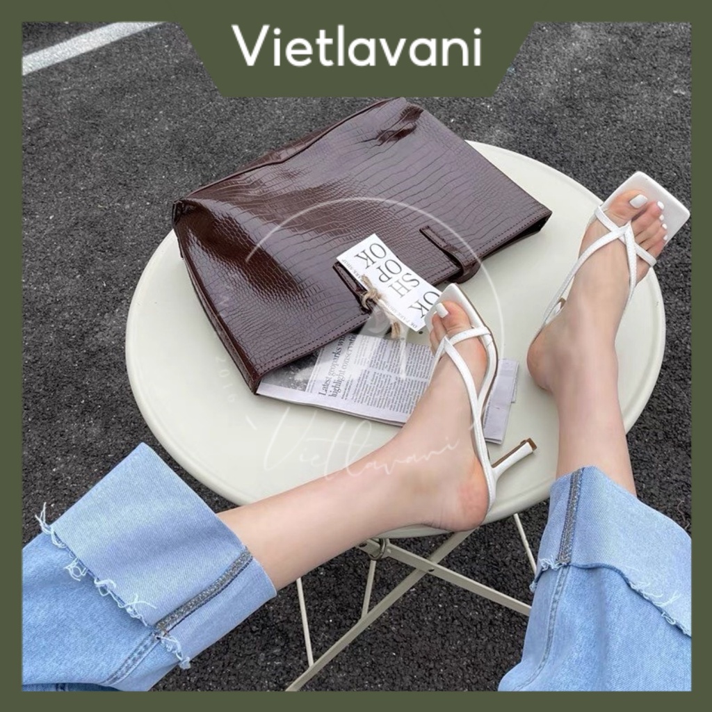 Guốc xỏ ngón trẻ trung mã BBG21 cao 4 VÀ 7P có 2 màu Trắng và Đen