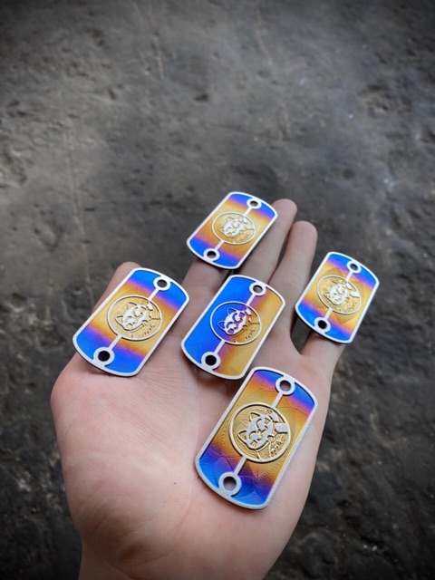 Nắp bình dầu mèo titan dành cho vario - Shop Phụ Tùng Xe Máy TP