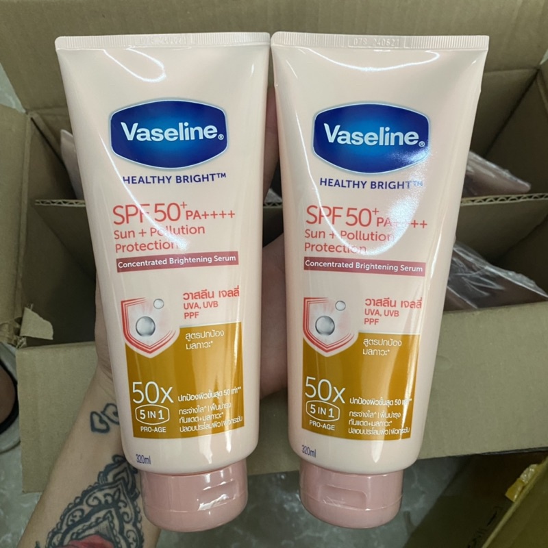 Sữa Dưỡng Thể Vaseline Perfect Serum 50X Tuýp 320ml