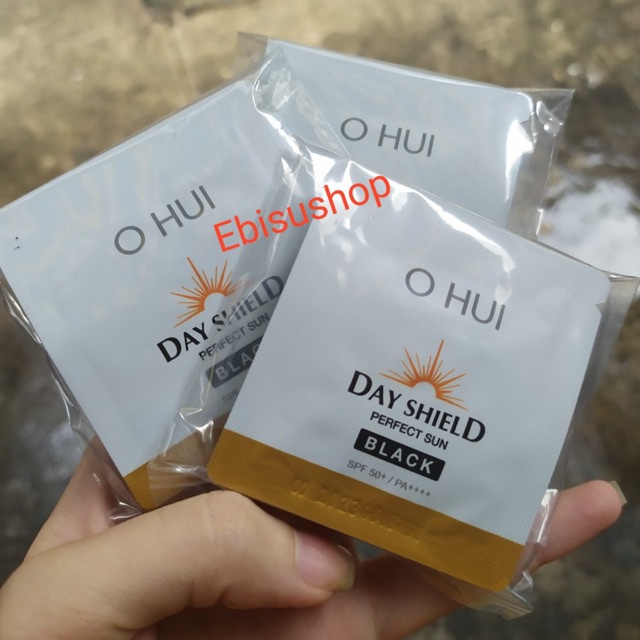 50 gói Kem chống nắng Ohui Black độ chống nắng cao SPF50/ PA+++ 1ml_EBISU COSMETIC