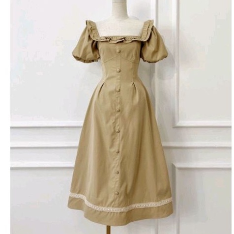 Đầm cổ bèo nút bọc