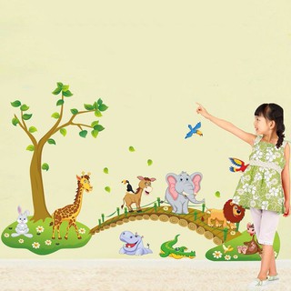 Decal dán tường hình thú qua cầu