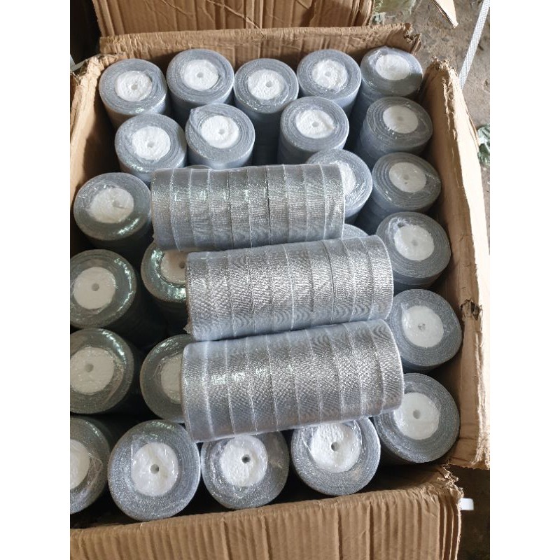 Ruy băng 2cm nhũ kim tuyến cuộn dài 22m