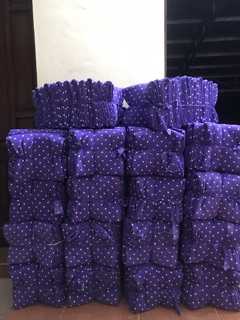 Chăn nỉ văn phòng màu tím chấm bi