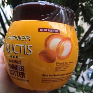 KEM Ủ TÓC GARNIER HẠNH NHÂN 300ml
