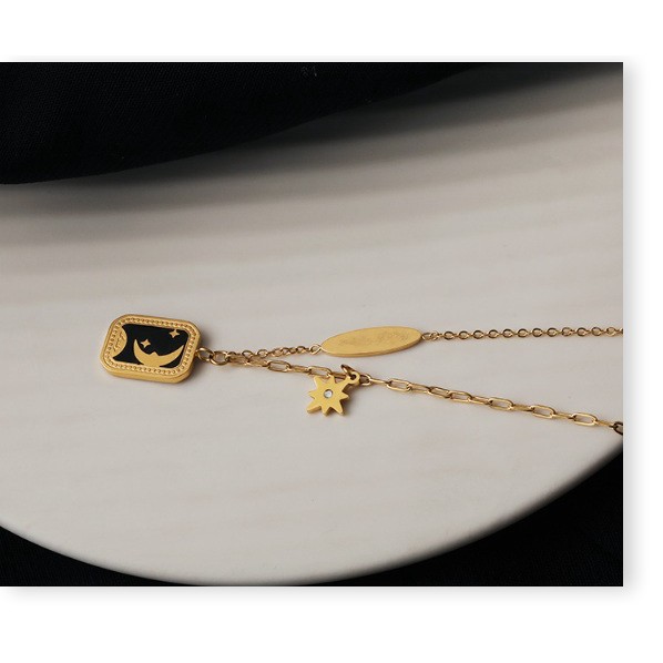Dây chuyền titan phối xích thẻ đen mặt trăng (màu vàng) TT5646 - CAM KẾT KHÔNG BAY MÀU - BẢO HÀNH 12 THÁNG.