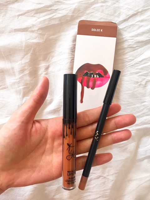 Thanh lý 122 son Kylie Lip Kit (gồm son kem lì và chì kẻ viền môi)