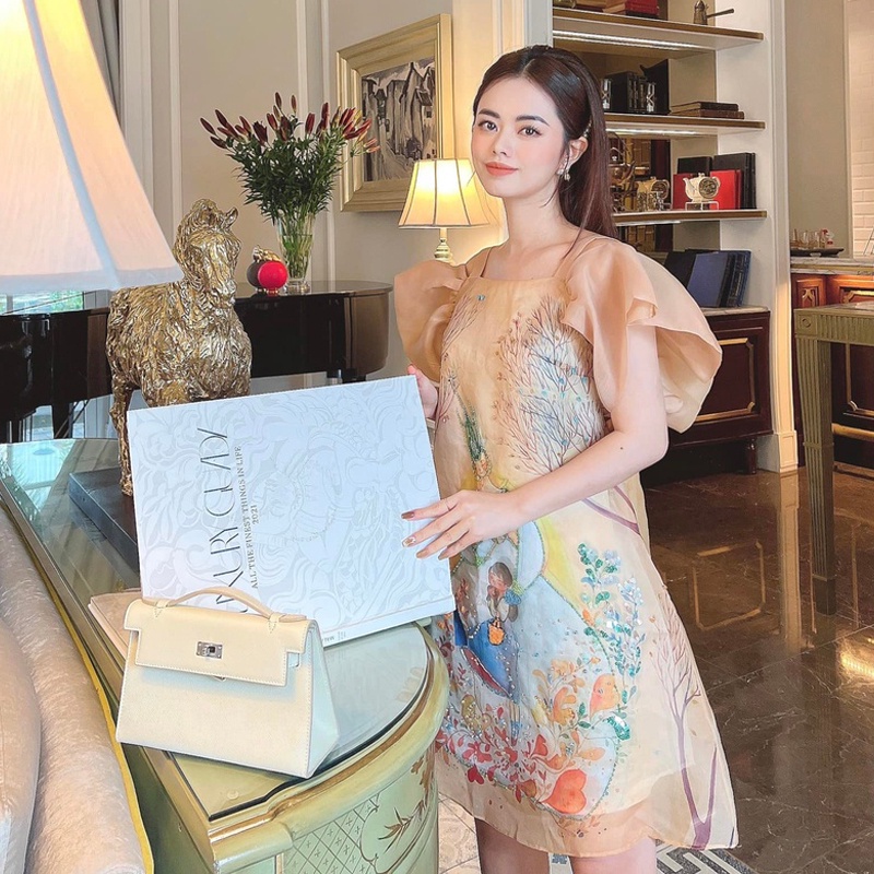 Mita Boutique - Váy Nữ Dáng Suông Oganza Đính Kết Chuza - OLDA0009