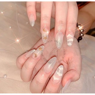 NAIL BOX móng thiết kế sẵn mẫu trắng nhũ mây sao