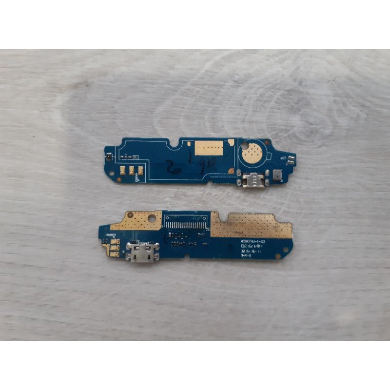 Bo sạc / Cụm sạc / Sub board mobiistar Lai Yollo